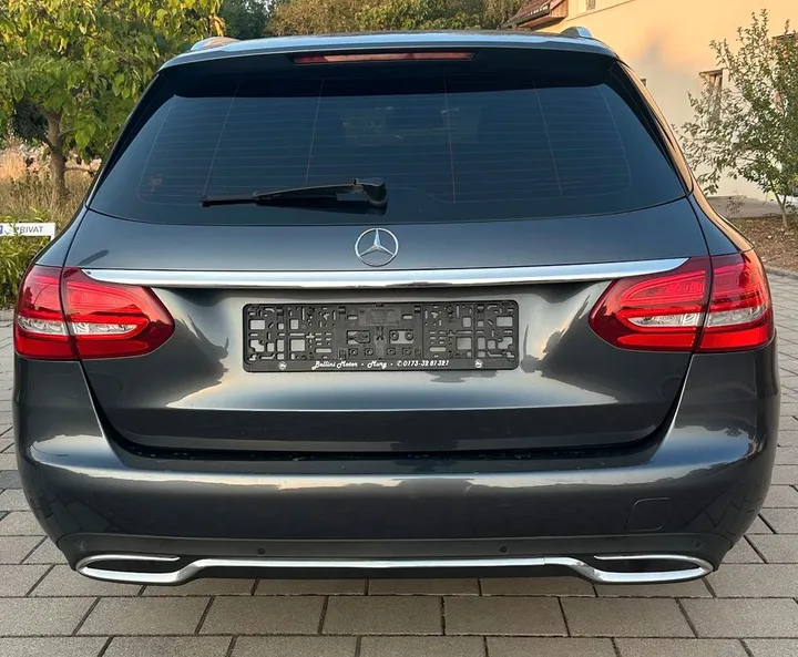 Mercedes-Benz C 180