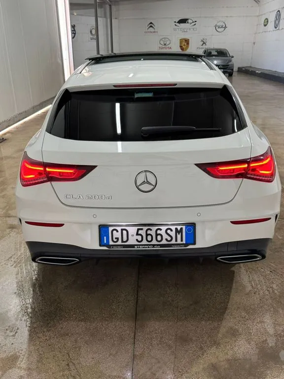 Mercedes-Benz CLA 200