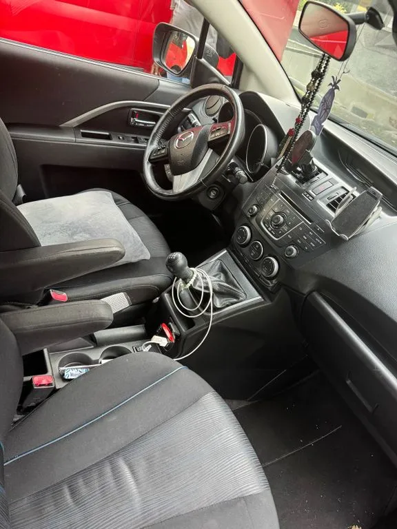 Mazda 5