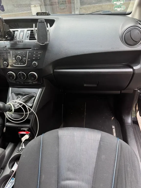 Mazda 5