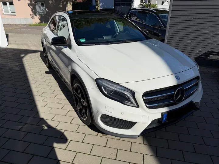Mercedes-Benz GLA 250