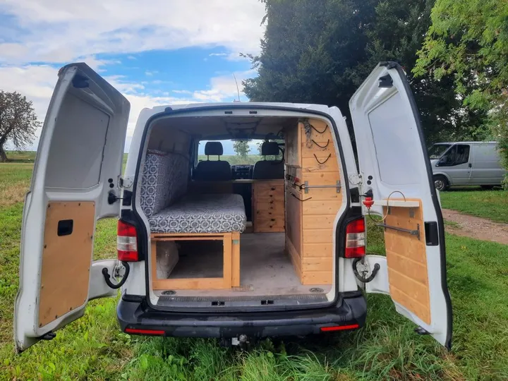 Volkswagen T5 Transporter