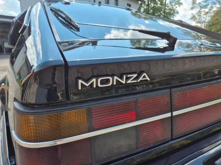 Opel Monza