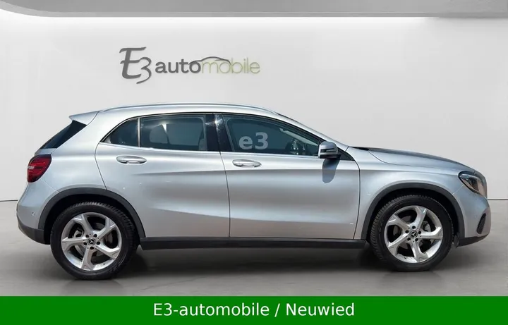 Mercedes-Benz GLA 180