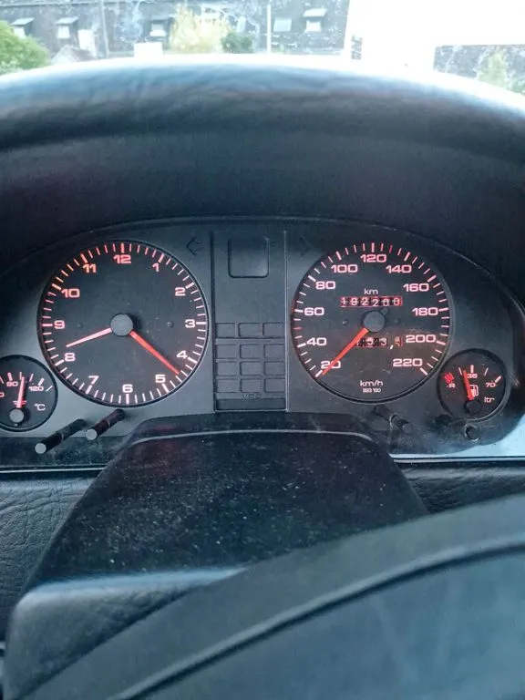 Audi 80