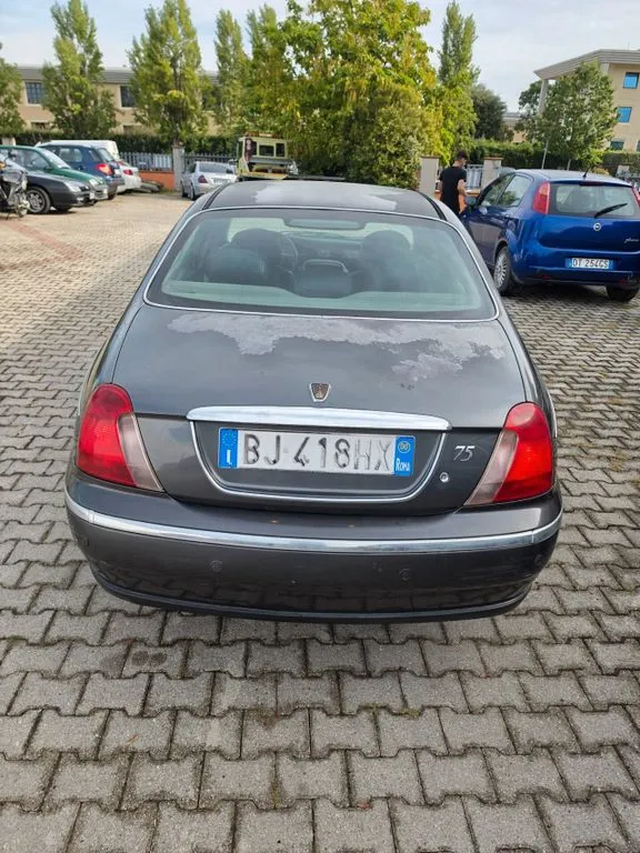Rover 75