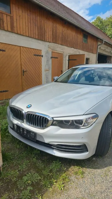 BMW 525