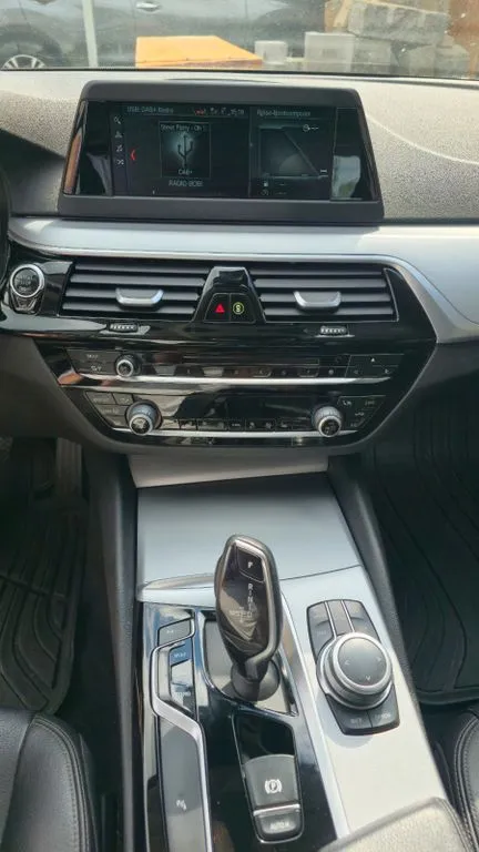 BMW 525