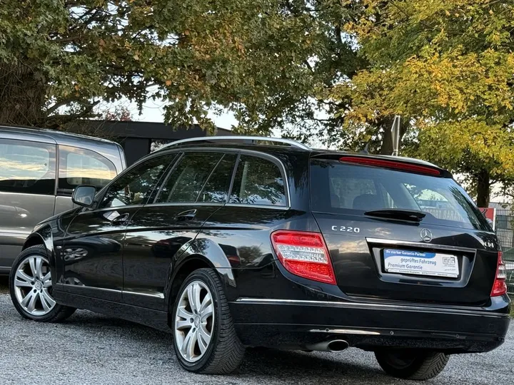 Mercedes-Benz C 220
