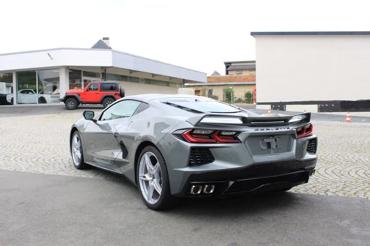 Corvette C8