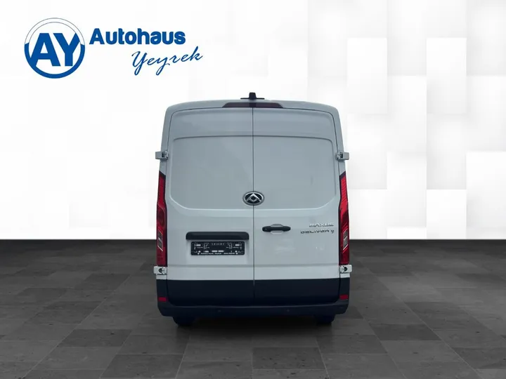 Maxus Deliver 9