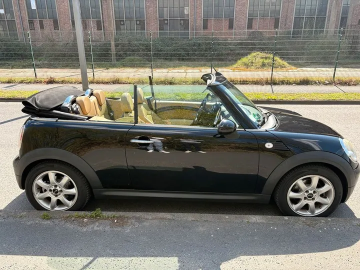 MINI Cooper Cabrio