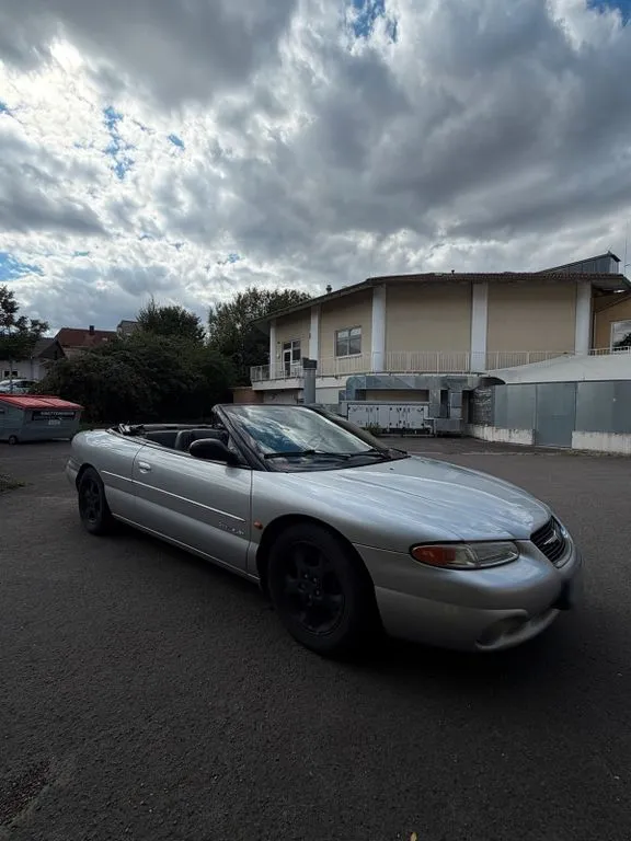 Chrysler Stratus