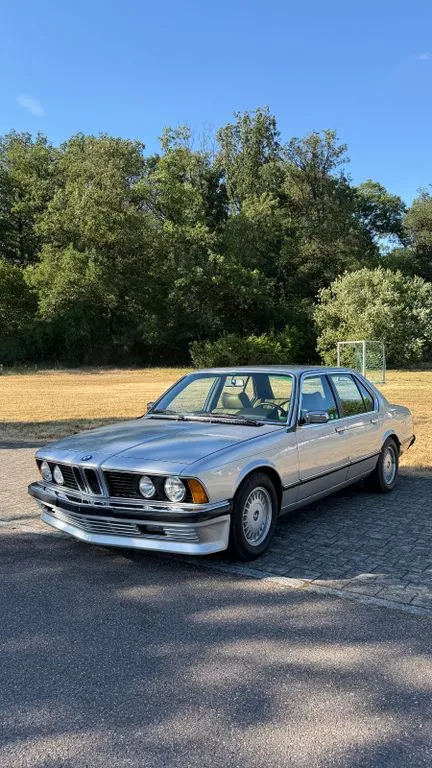 BMW 735
