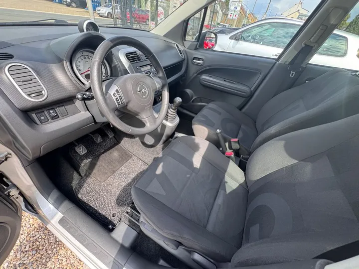 Opel Agila