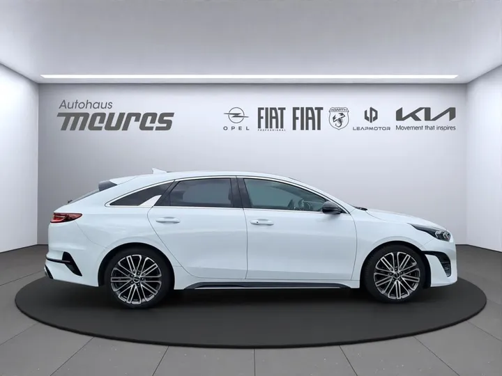 Kia pro cee'd / ProCeed