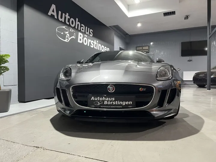 Jaguar F-Type