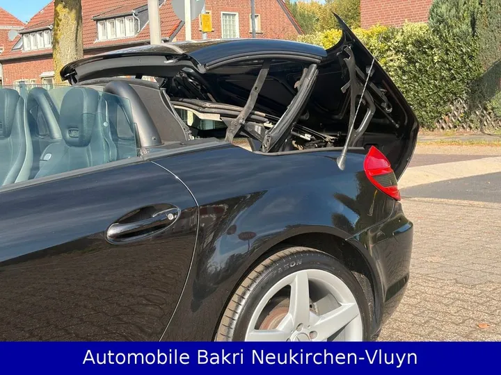 Mercedes-Benz SLK 200