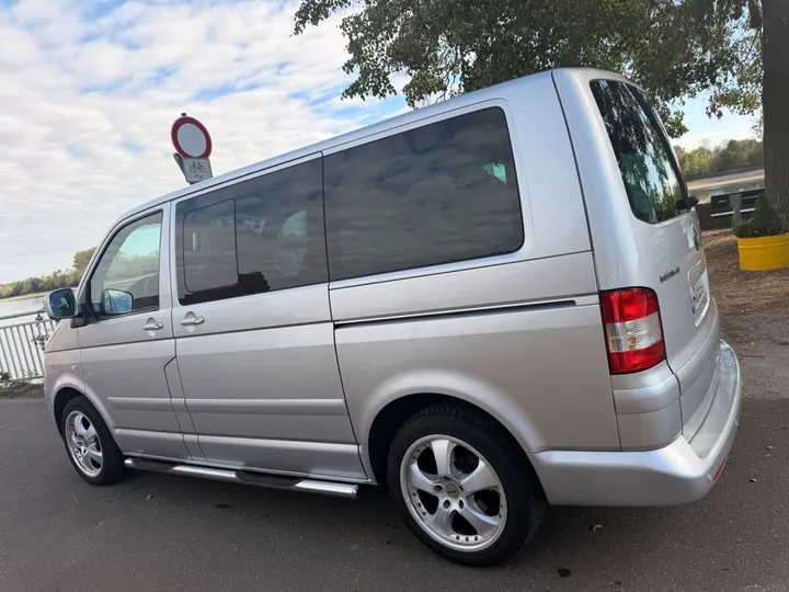 Volkswagen T5 Transporter