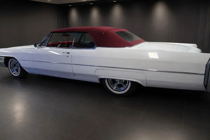 Cadillac Deville