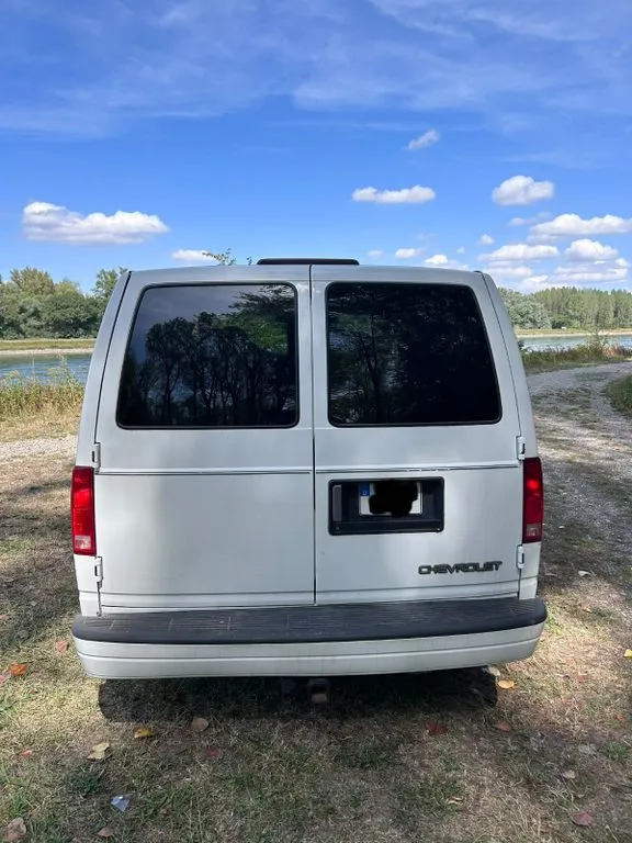 Chevrolet Astro