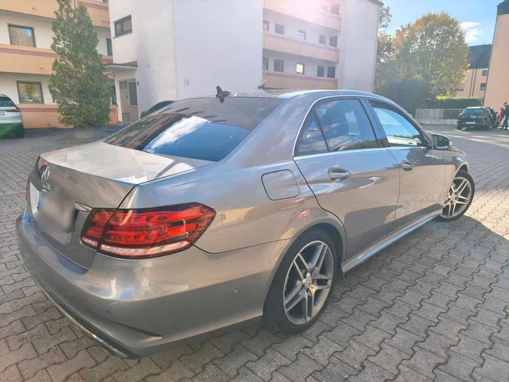 Mercedes-Benz E 300