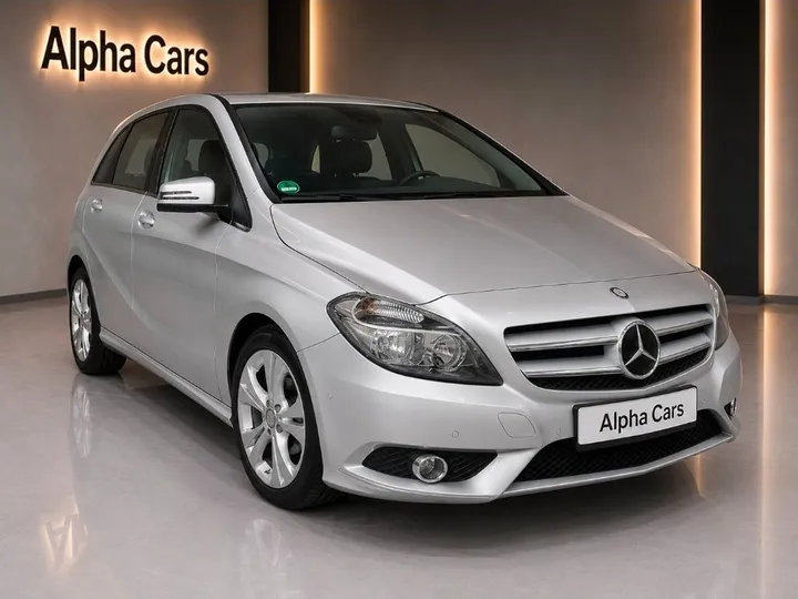 Mercedes-Benz B 180