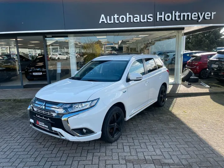 Mitsubishi Plug-in Hybrid Outlander