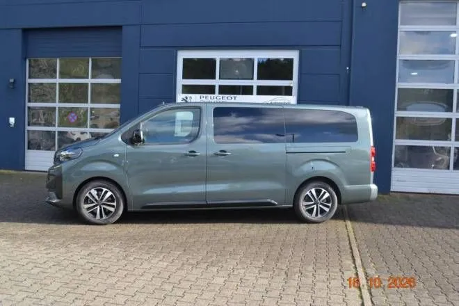 Peugeot Traveller