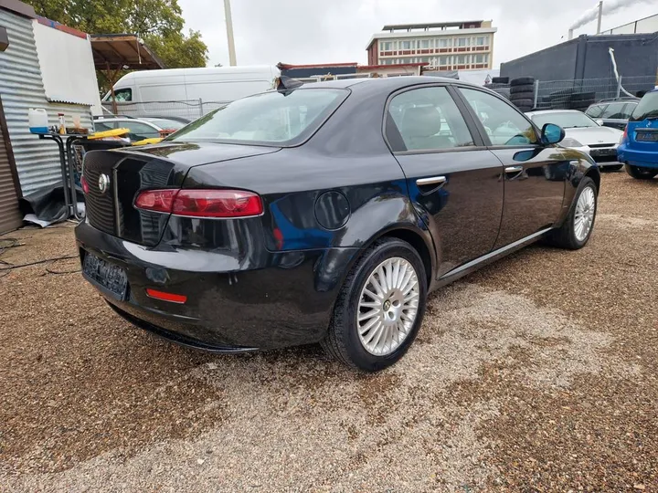 Alfa Romeo 159