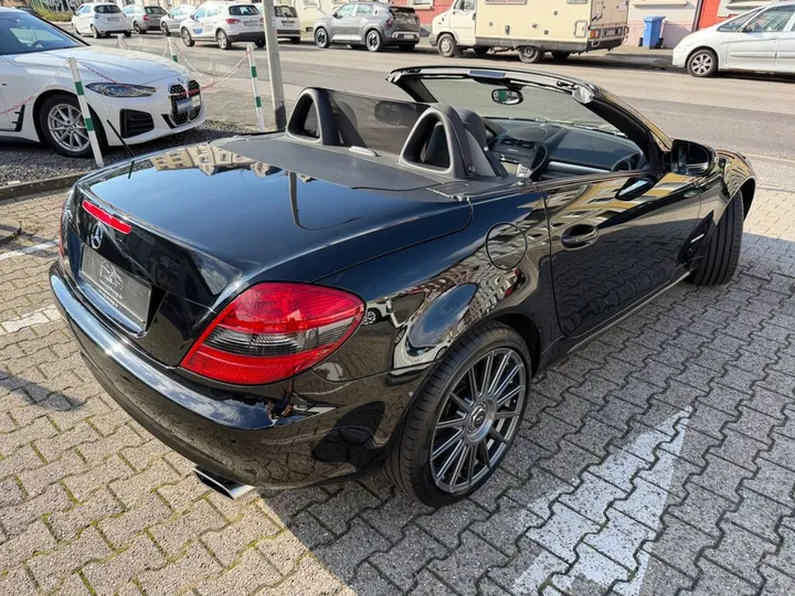 Mercedes-Benz SLK 200