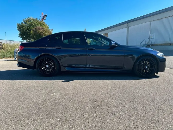 BMW 528