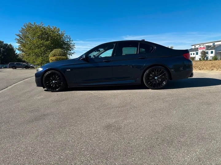 BMW 528