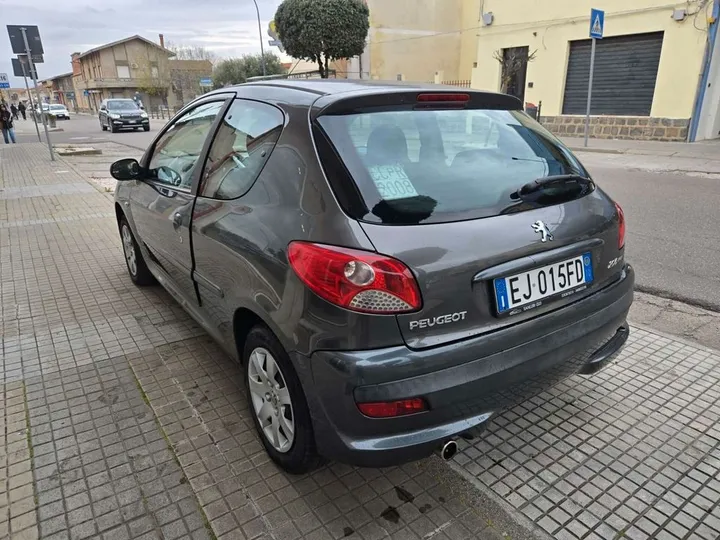 Peugeot 206