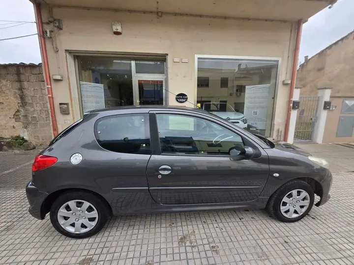 Peugeot 206