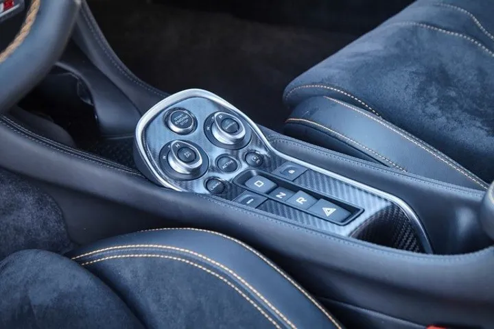 McLaren 570S