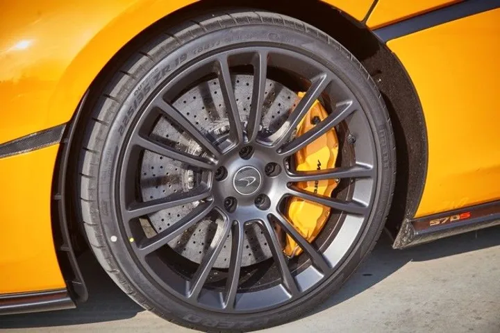 McLaren 570S