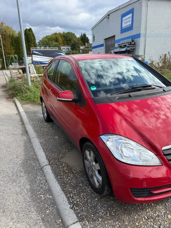 Mercedes-Benz A 180