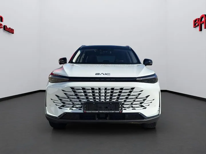 BAIC Beijing X75