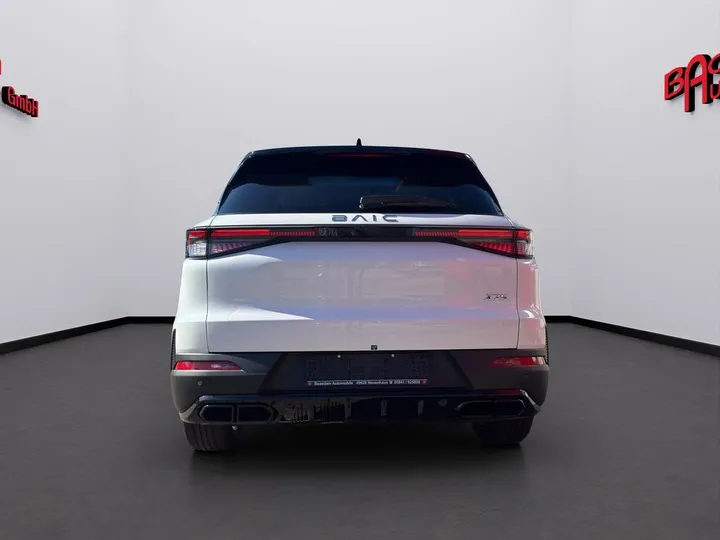 BAIC Beijing X75