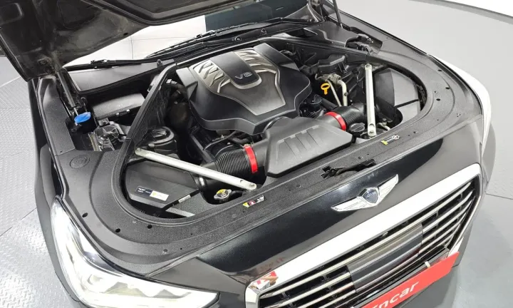 Genesis EQ900