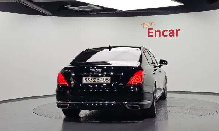 Genesis EQ900