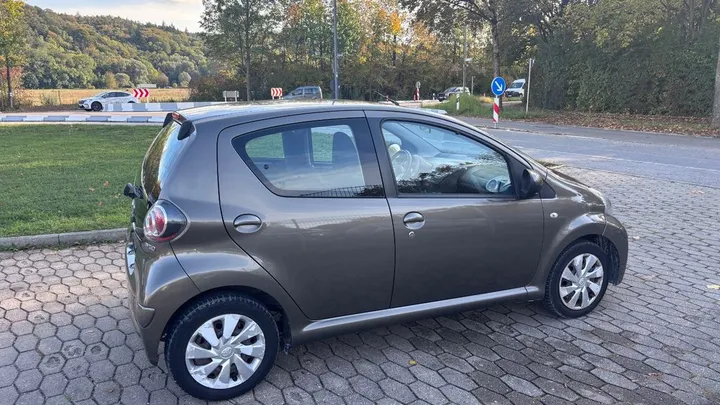 Toyota Aygo (X)