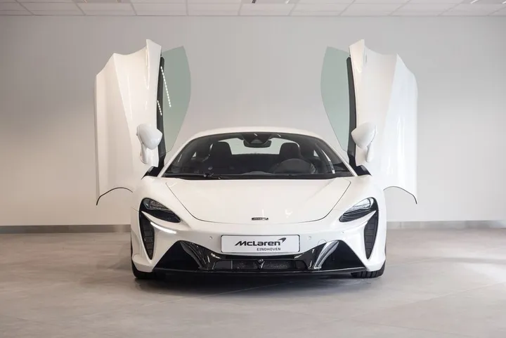 McLaren Artura