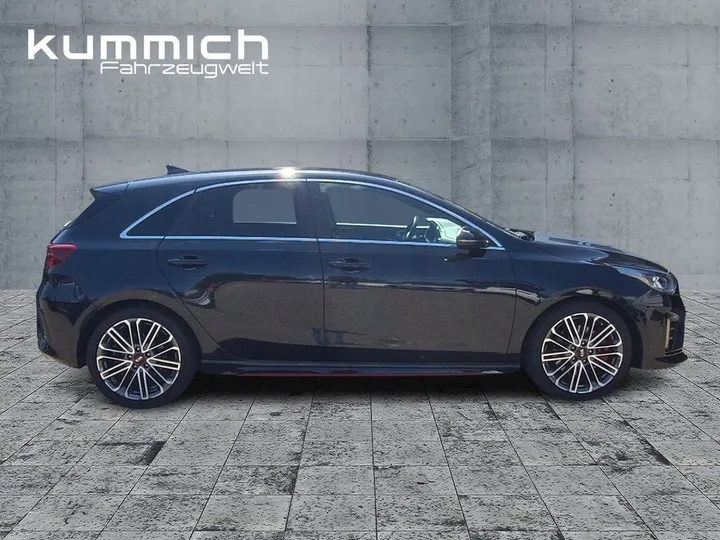 Kia cee'd / Ceed