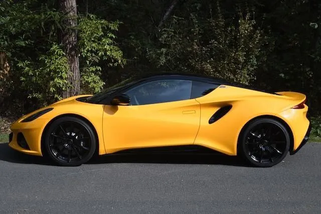 Lotus Emira