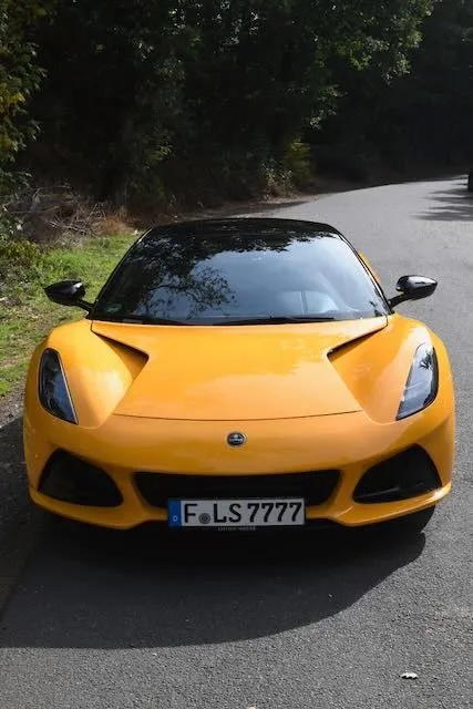 Lotus Emira