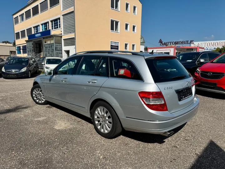 Mercedes-Benz C 220