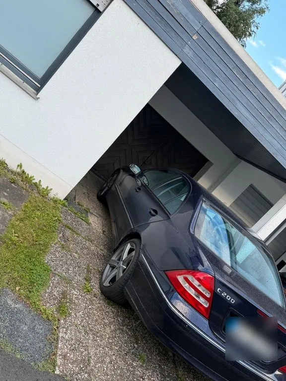 Mercedes-Benz C 200