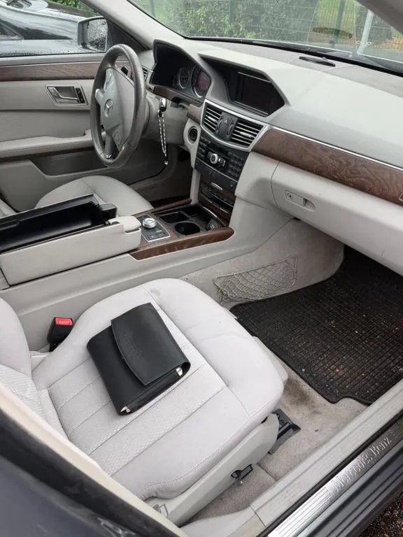 Mercedes-Benz E 350